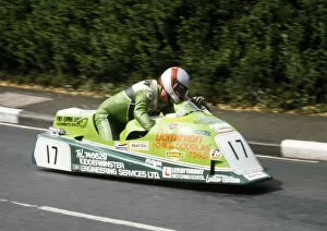 Images Dated 1st January 2022: Kenny Howles & Steve Pointer (Ireson Yamaha) 1987 Sidecar TT
