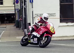 Images Dated 31st October 2019: Kenny Munro (Honda) 1999 Newcomers Manx Grand Prix