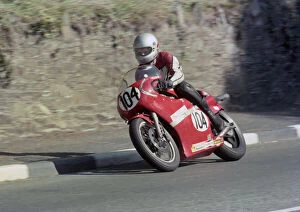 Images Dated 4th August 2021: Kevin Pearson (Suzuki) 1982 Senior Manx Grand Prix