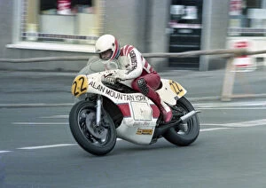 Images Dated 3rd September 2020: Kevin Pearson (Yamaha) 1984 Senior Manx Grand Prix