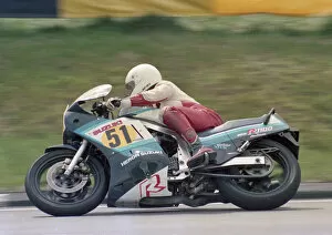 Images Dated 1st June 2022: Kevin Wilson (Suzuki) 1986 Senior TT