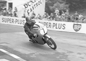 Kunimtsu Takahashi (Honda) 1963 Ultra Lightweight TT