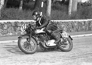 Images Dated 25th December 2021: L C St J Hawkins (BSA) 1955 Senior Clubman TT
