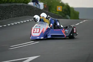 Lars Schwartz & Dicky Gale (Ireson Yamaha) 2005 Sidecar TT
