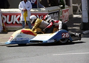 Images Dated 7th January 2018: Lars Schwartz & Doug Jewell (LGMV Ireson Yamaha) 1995 Sidecar TT
