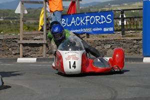 Lenny Pallister Gallery: Lenny Pallister & Ian Marriner (Triumph) 2007 Pre TT Classic