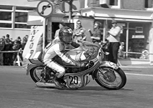 1975 Production Tt Collection: Leo Castles (Honda) 1975 Production TT