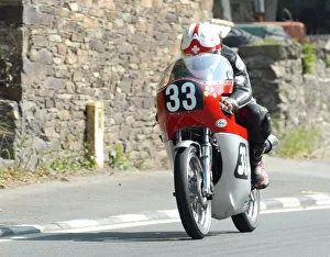 Les Cross (Seeley) 2010 Senior Classic TT