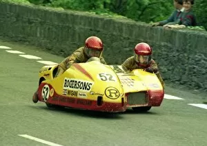 Eric Ammann Gallery: Les Hurst & Eric Amman (Suzuki) 1986 Sidecar TT