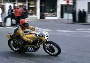 Les Kenny (Yamaha) 1974 Junior TT
