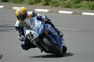 Images Dated 4th June 2007: Les Shand (Honda) 2007 Superbike TT