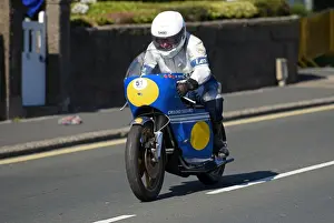 Les Trotter (Crooks Seeley Suzuki) 2016 Classic TT Lap
