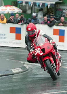 Images Dated 17th May 2021: Leslie Williams (Honda) 2000 Production TT