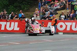 Lewis Blackstock & Patrick Rosney (Suzuki LCR) 2016 Sidecar 2 TT