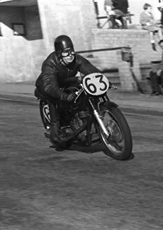 Images Dated 5th June 2020: Linsday Urquhart (AJS) 1958 Junior Newcomers Manx Grand Prix