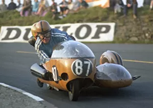Images Dated 16th June 2021: Bill Lomas & Conrad Money (BMW) 1971 750 Sidecar TT