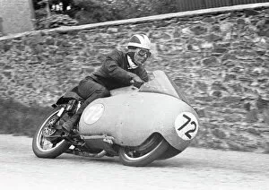 Guzzi Gallery: Bill Lomas (Moto Guzzi) 1955 Junior TT