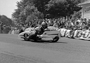 Images Dated 29th November 2015: Loni Neussner & Roland Foll (BMW) 1960 Sidecar TT