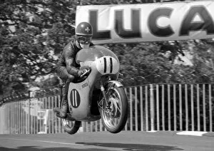 Images Dated 13th August 2020: Luigi Taveri (Honda) 1964 Ultra Lightweight TT