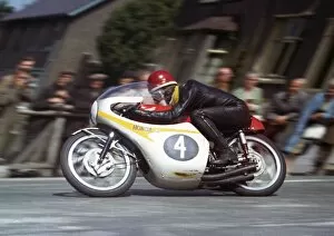 Images Dated 20th February 2018: Luigi Taveri (Honda) 1965 Junior TT