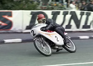 Images Dated 13th December 2021: Luigi Taveri (Honda) 1966 50cc TT