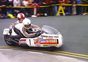 Mac Hobson & Stuart Collins (Yamaha) 1977 Sidecar TT