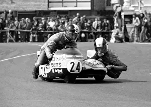 Malcolm Aldrick & Paul Beasley (Revett Yamaha) 1977 Sidecar TT