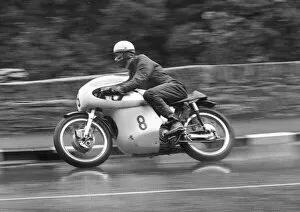 Images Dated 27th July 2021: Malcolm Uphill (Norton) 1965 Senior Manx Grand Prix