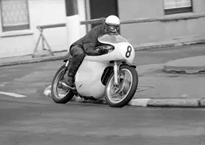 Malcolm Uphill (Norton) 1965 Senior Manx Grand Prix
