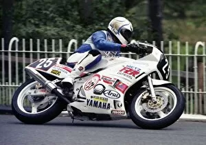 Images Dated 11th January 2018: Malcolm Wheeler (Yamaha) 1990 Supersport 400 TT