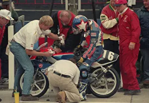 Images Dated 2nd February 2023: Manxman Decca Kelly Railway Inn Honda 1999 Ultra Lightweight TT