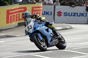 Images Dated 19th May 2022: Mark Buckley (Suzuki) 2007 Senior TT