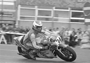 1981 Senior Manx Grand Prix Collection: Mark Dilnot (Yamaha) 1981 Senior Manx Grand Prix