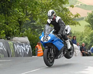 Images Dated 30th May 2020: Mark Herbertson (Yamaha) 2011 Superbike TT