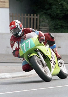 Images Dated 28th April 2020: Mark Kneen (Yamaha) 1993 Lightweight Manx Grand Prix