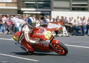 Images Dated 25th September 2013: Mark Phillips (Yamaha) 1988 Senior TT