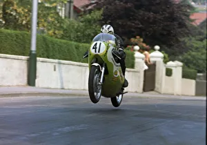1970 Senior Tt Collection: Martin Carney (Kawasaki) on Quarter Bridge Road