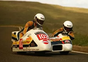 Images Dated 9th March 2018: Martin Dwyer & Debee Statham (CWH Yamaha) 1988 Sidecar TT