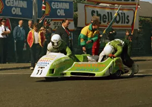 Images Dated 29th June 2019: Martin Murphy & John Cushnahan (Yamaha) 1988 Sidecar TT