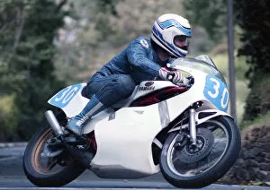 Images Dated 18th June 2022: Martin Powell (Yamaha) 1990 Junior Manx Grand Prix