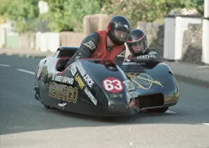Images Dated 20th October 2021: Martin Vollebregt & Karin Barbier (Yamaha) 1990 Sidecar TT