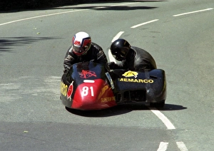 Images Dated 7th January 2018: Martin Vollebregt & Rene Debbeldau (Windle Yamaha) 1995 Sidecar TT