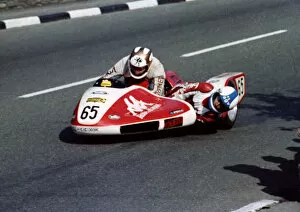 Images Dated 24th November 2018: Martinel Franco & Marino Sanna (Yamaha) 1981 Sidecar TT