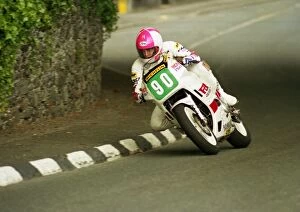 Images Dated 3rd February 2013: Mat Oxley (Yamaha) at Greeba Castle; 1988 Production D TT