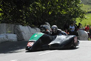 Images Dated 8th June 2009: Matt Williams & Jo Williams (MR Equipe Suzuki) 2009 Sidecar TT
