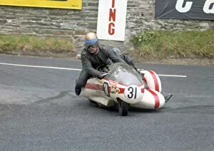Images Dated 15th March 2021: Matty Mines & C Davis (Matchless) 1971 500 Sidecar TT