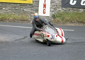 1971 500 Sidecar Tt Collection: Matty Mines & C Davis (Matchless) 1971 500 Sidecar TT