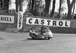 Images Dated 22nd September 2021: Max Deubel and Barry Dungworth (BMW) 1963 Sidecar TT