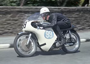 Images Dated 27th May 2022: Mervyn Wright (Norton) 1965 Junior TT