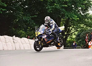 Images Dated 17th August 2018: Michael Crellin (Suzuki) 2004 Senior TT